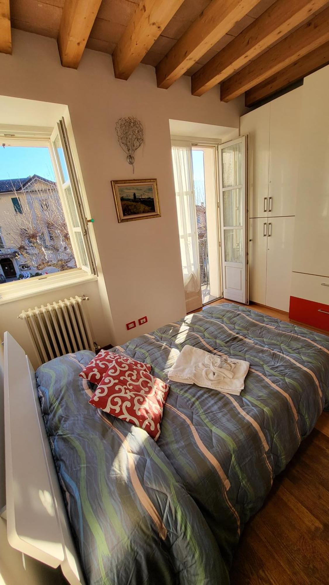 Balconi San Giorgio Bed & Breakfast Varenna Ruang foto
